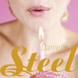 Daniele Steel: Hyvää syntymäpäivää